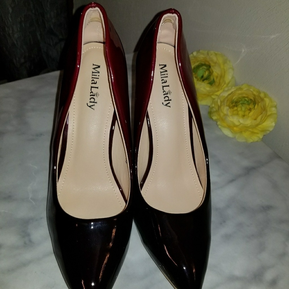 Shoes - Picture 2 of 4